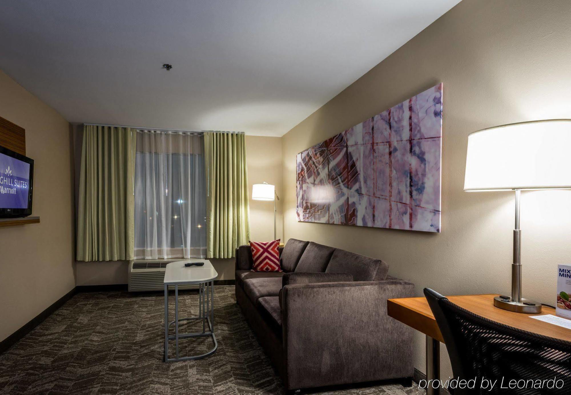Springhill Suites By Marriott Дентън Екстериор снимка