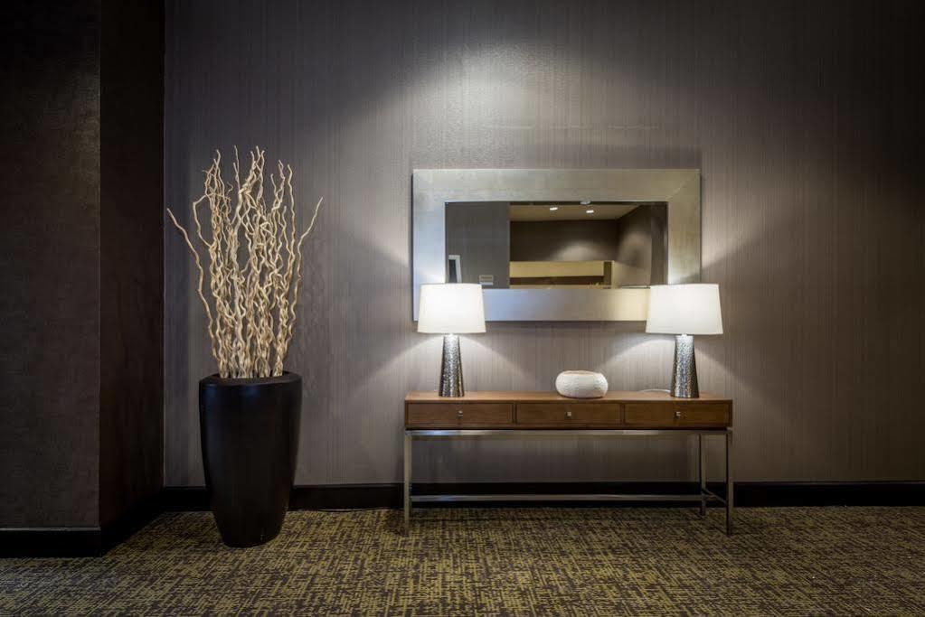 Springhill Suites By Marriott Дентън Екстериор снимка