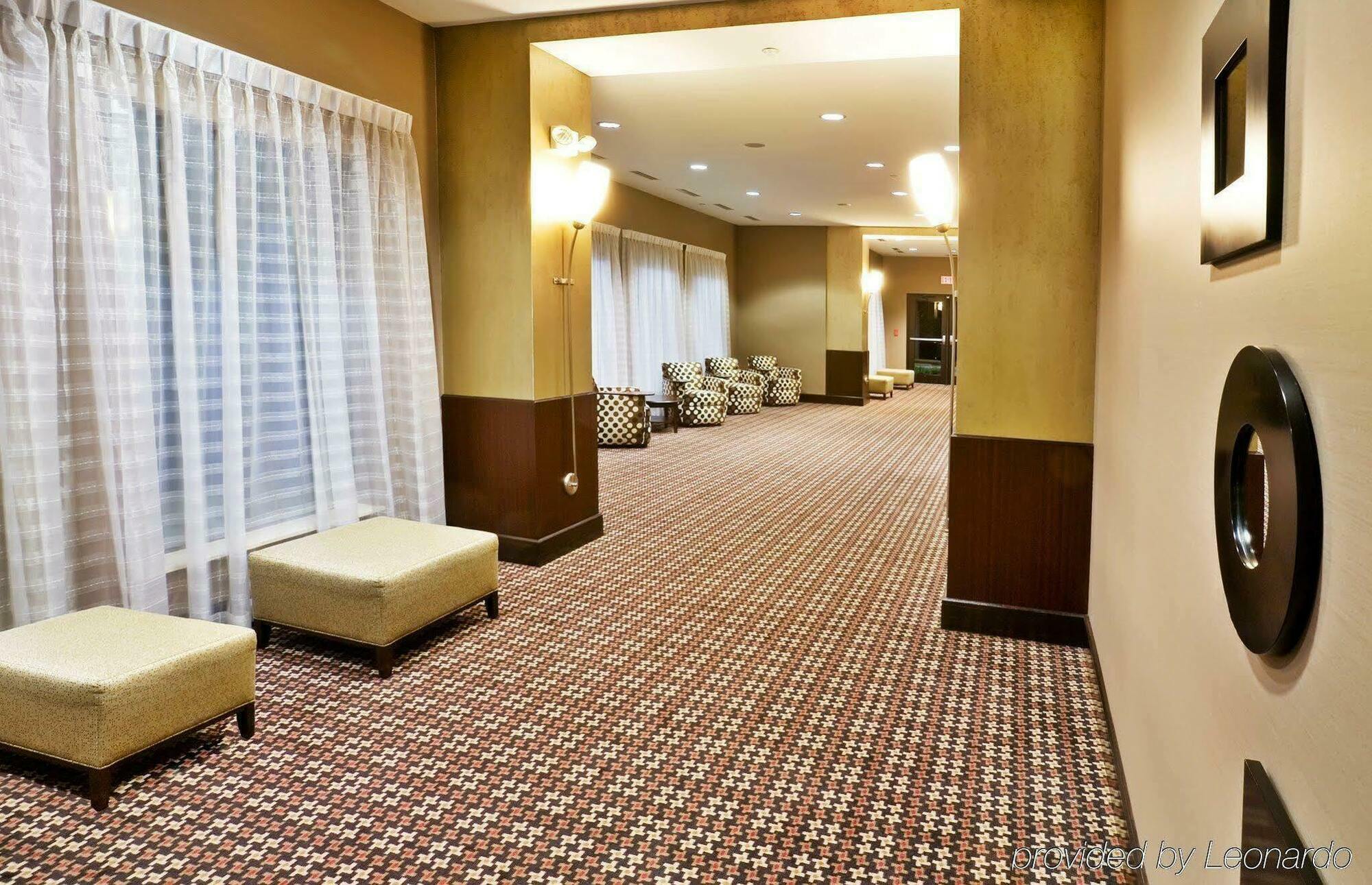 Springhill Suites By Marriott Дентън Интериор снимка